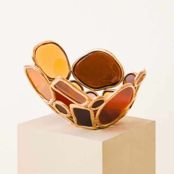 Lucas Recchia, Centerpiece Material Distortion, 2025