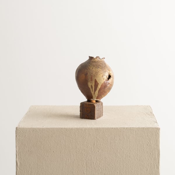 Ilona Golovina, Wood fired Sculpture, 2024