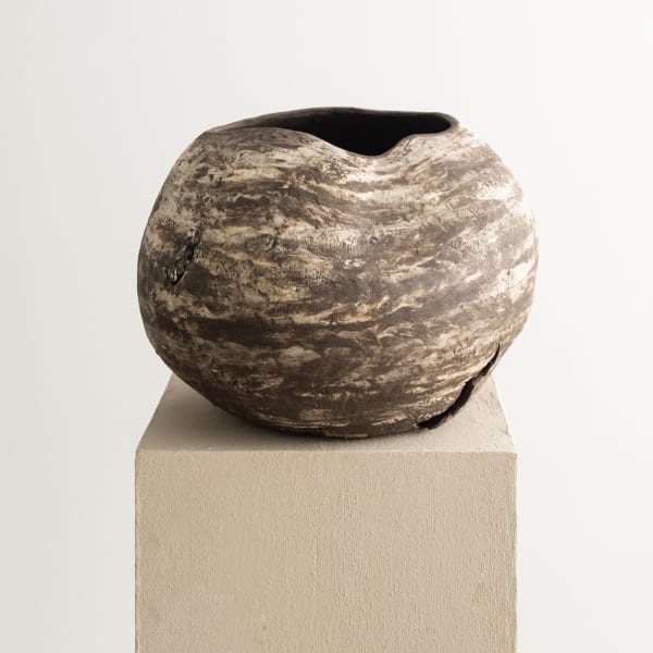 Ilona Golovina, Glassier Vessel, 2023
