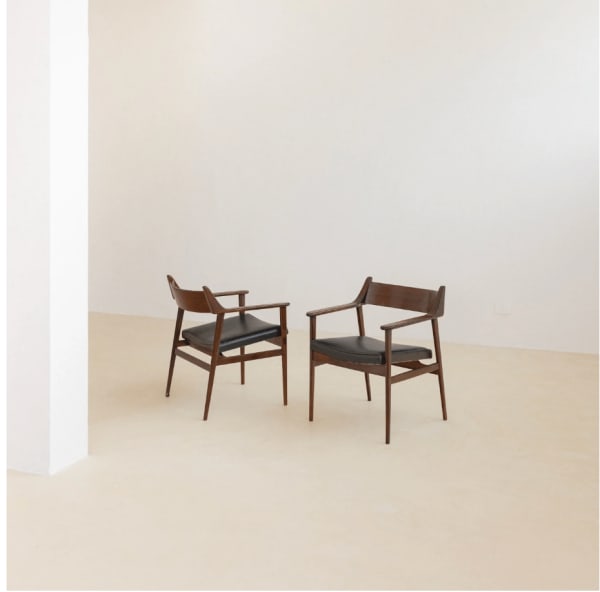 Cantù Móveis e Interiores Ltda. Rosewood and Leather Armchair (2 units- pair), 1960