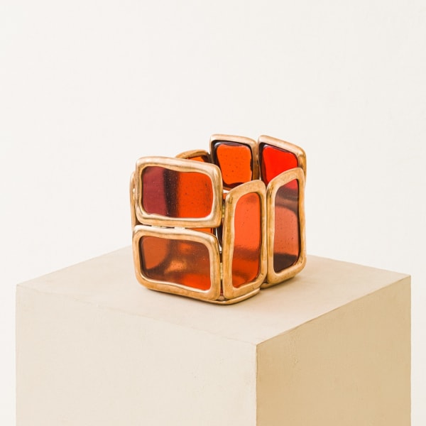 Lucas Recchia, Centerpiece Material Distortion, 2025