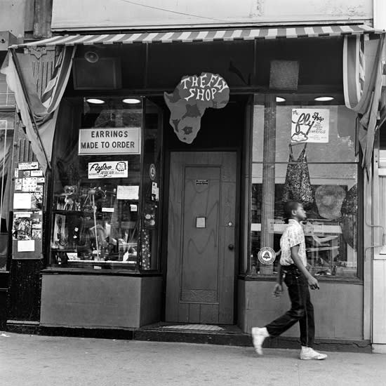Kwame Brathwaite, Untitled (The Fly Shop), 1967 c., printed 2019