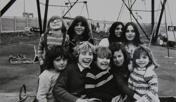 Jo Spence, Gypsies (group of children), 1974