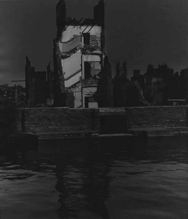Bill Brandt, London by Moonlight. The Bombed City, April 1942, 1942