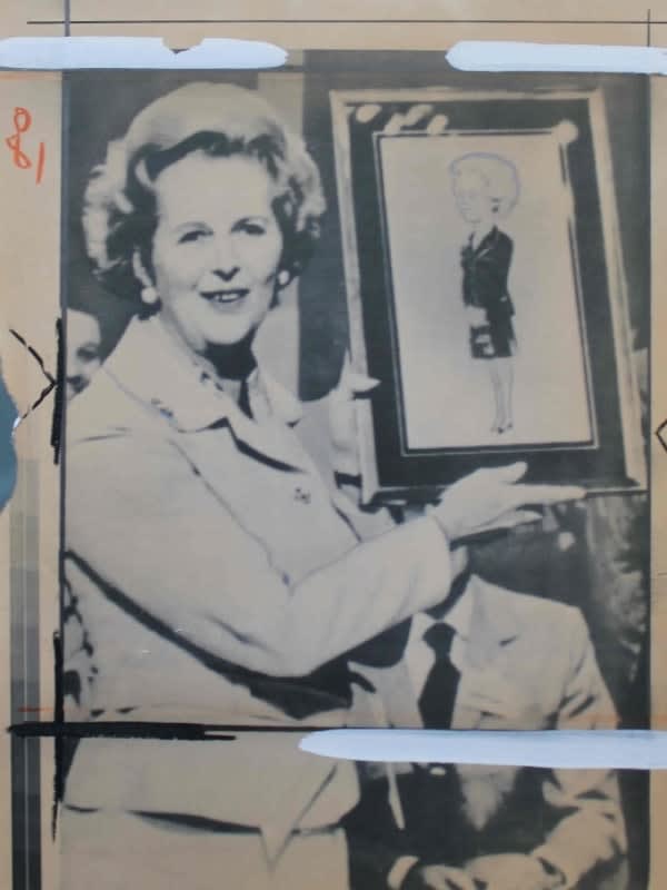 Anon (Thatcher), Margaret Thatcher Holding Her Caricature, 1977