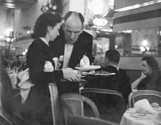 Bert Hardy, The Waitress, 1941