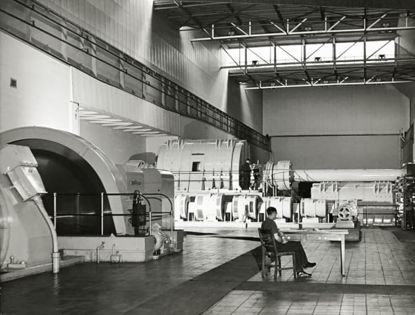 Wolfgang Suschitzky, Report on Steel (Port Talbot - Motor Room), 1948