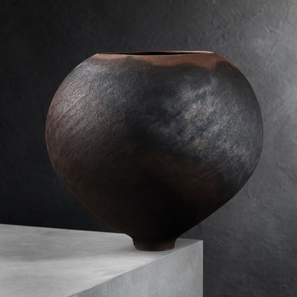 Black Floating Jar 2