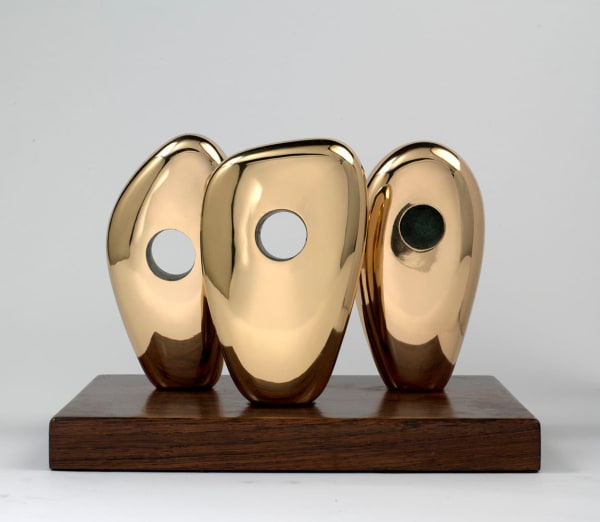 Barbara Hepworth - Three Forms (Tokyo), 1967