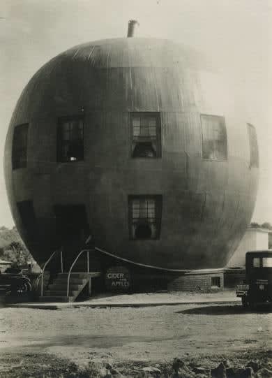 The Big Red Apple, near St. Joseph, Missouri