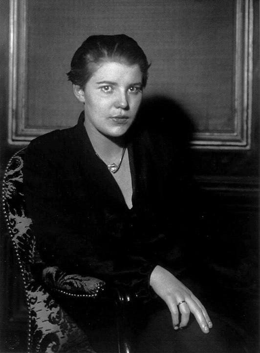 August Sander, Film Actress [Tony van Eyck], 1933