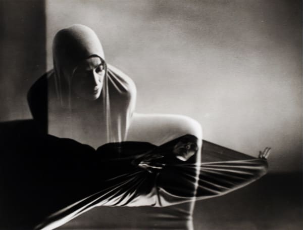 Martha Graham- Lamentation (double image)
