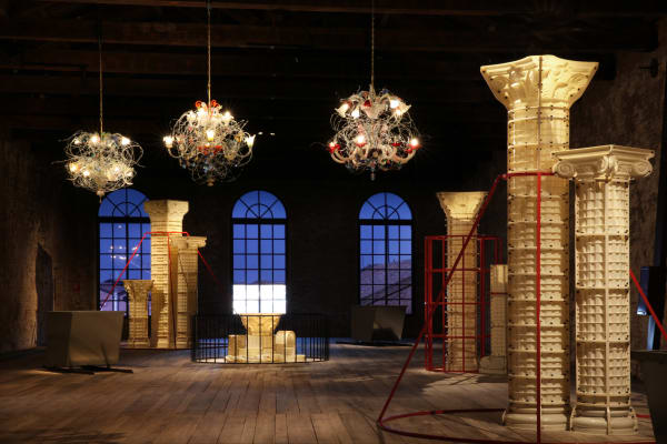 Gülsün Karamustafa - Oyuk ve Kırık Dökük: Bir Dünya Hali / Hollow and Broken: A State of the World, 2024