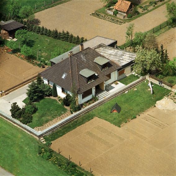 Peter Piller, Behelfsheime 2 / Support Homes 2 (9), 2002-2004