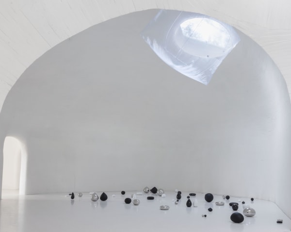 Alice Wang 王凝慧, Installation view of “Alice Wang: The Touching Touched,” UCCA Dune. “王凝慧:触之可觉”展览现场,UCCA沙丘美术馆。, 2023