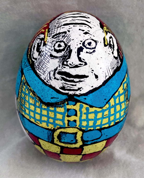 Roz Chast Egg Man, 2020 eggshell, dye and polyurethane 2.25 x 1. 625 inches (CHAST 22)