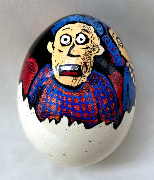 Roz Chast Egg Person, 2020 eggshell, dye and polyurethane 2.25 x 1. 625 inches (CHAST 38)