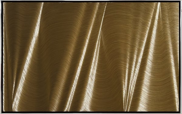 “Optical” , painting by Hamilton Aguiar artist from Brazil, based in Miami. Available at Carousel Fine Art Miami. The artist’s technique involves oil on wooden panels, designed to immerse the viewer in the depth of these environments, evoking a state of hypnotic contemplation through neo-figurative expression. Colors of this work : Gold