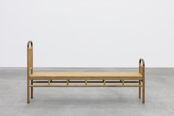 Bench bed
