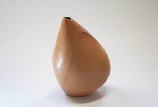 Soledad Christie, Vasijas para sembrar agua roja, 2023