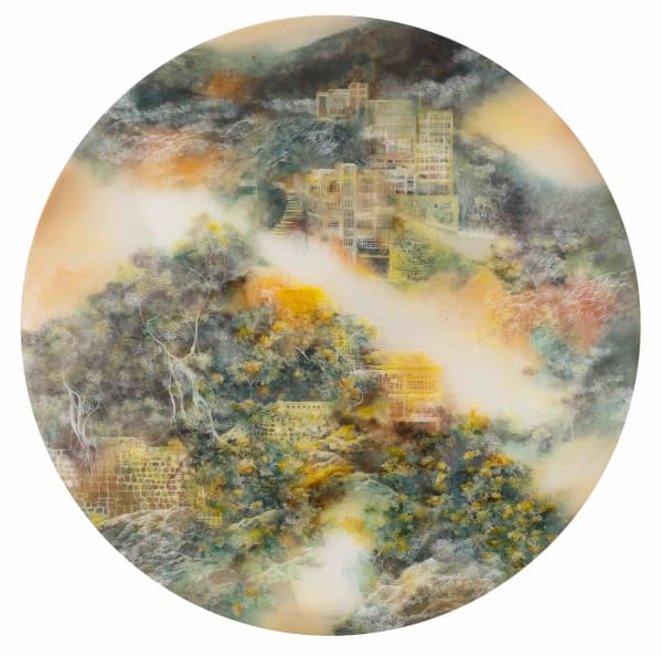 On the golden walls the dust of autumn cling 秋日陽光下的金色塵埃