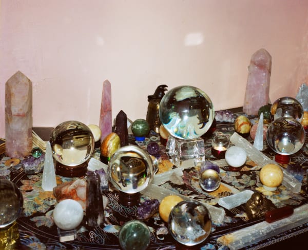 Tova Mozard, Crystals, 2023