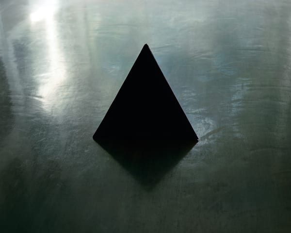Linda Hofvander, Triangel (Triangle) , 2011