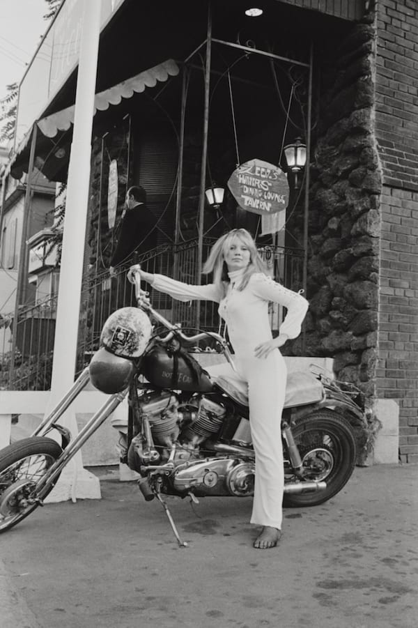 Bottle Cap, Yorkville Toronto