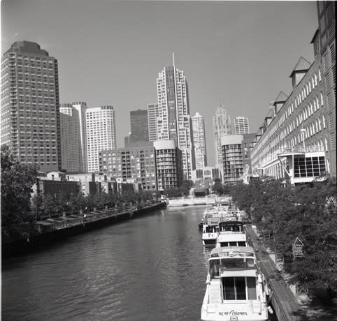 John Hendry, 24-263 Untitled, 1999