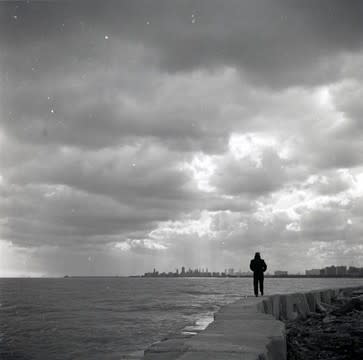 John Hendry, E-126 Chicago Skyline from Montrose, 1954