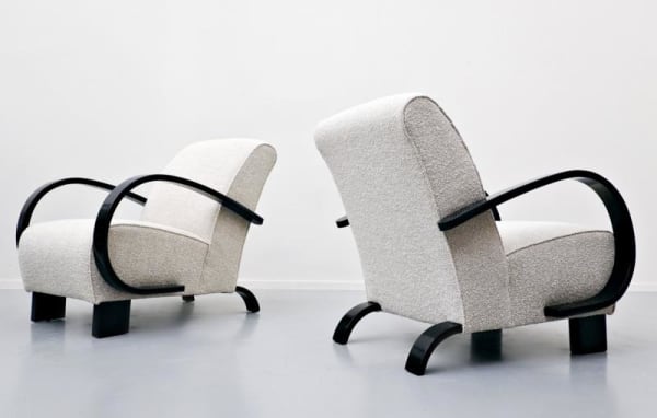 Jindrich Halabala, A Pair of Vintage Czech Armchairs | 一对哈拉巴拉休闲椅 （黑色木饰） , 1930s