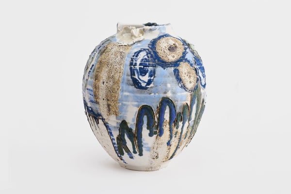 Jane Yang D'Haene Untitled, 2024 stoneware, porcelain, glaze 38.1 x 33 x 33 cm 15 x 13 x 13 in