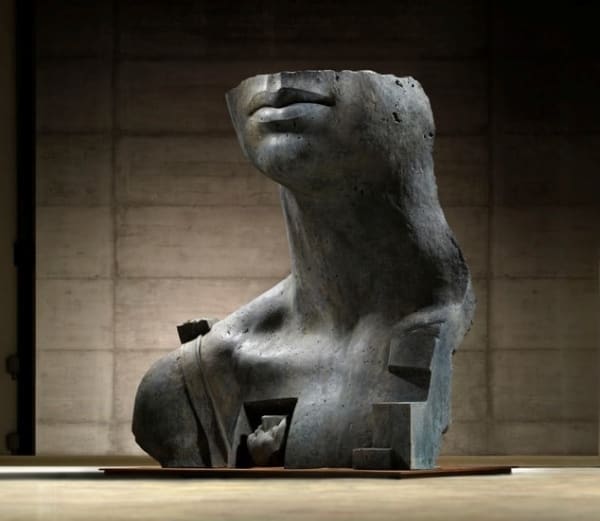 Igor Mitoraj, Grande Stella Pietrificata, 2009