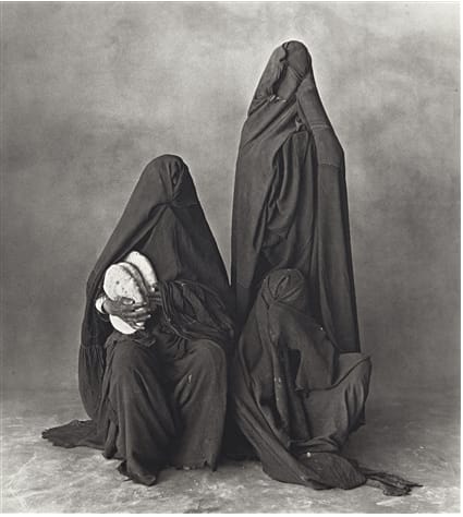 Irving Penn, Three Rissani Women with Bread, 1971