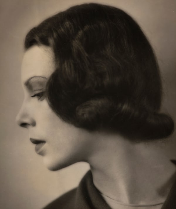 E.O. Hoppé Tilly Losch, 1928 Vintage gelatin silver print 7 x 6 in.