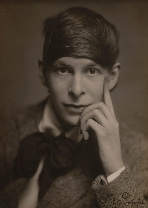 E.O. Hoppé Alan Odle, 1915 Vintage gelatin silver print 7 x 5 in.