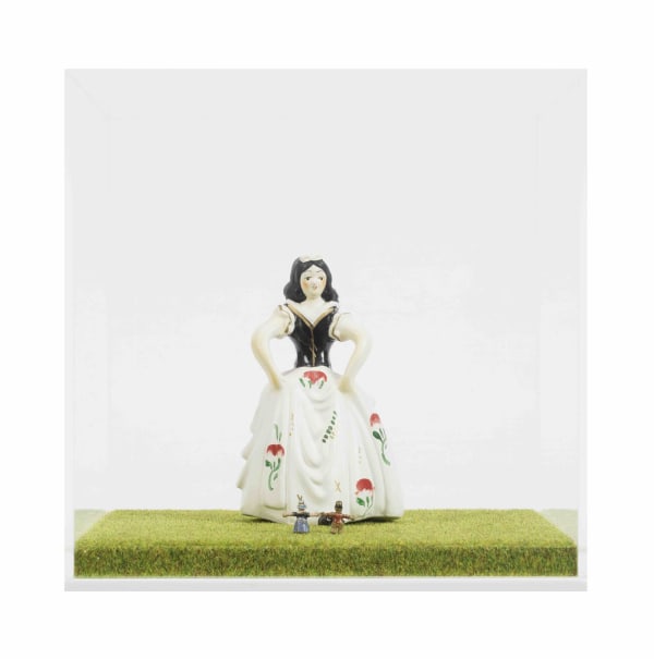 Peter Blake, Dutch Children with Giant Snow White, 2017