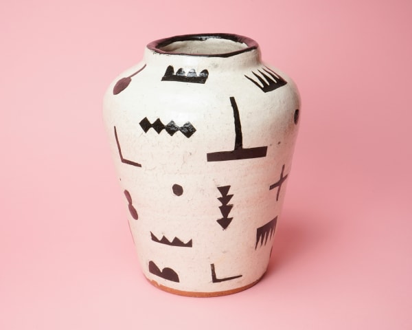 Kim Hono 金憲鎬 White Jar 4 壺