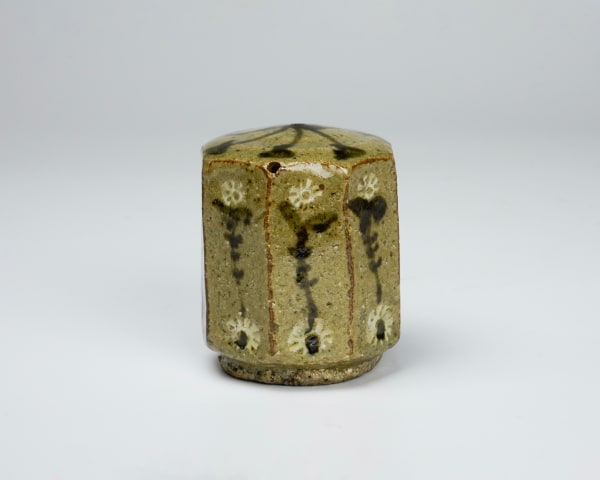 Octagon shaped water dropper