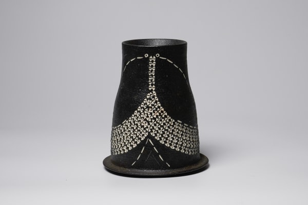 Kondo Yutaka 近藤豊, Flower Vase with Slip Stencil