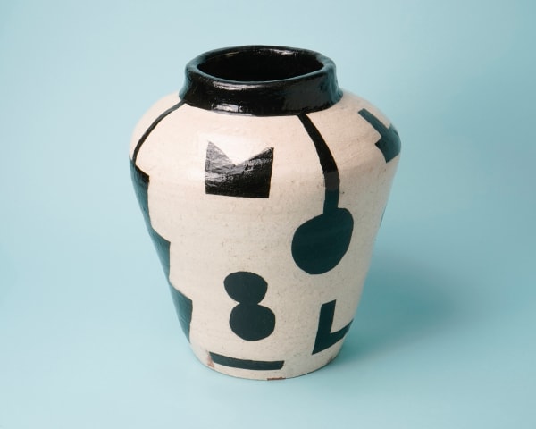 Kim Hono 金憲鎬 White Jar 2 壺