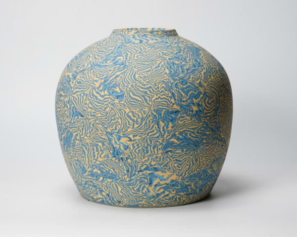 Matsui Kosei 松井康成, Jar with Marble Design 練上風白地壷, 1988