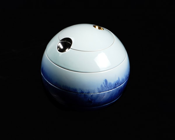 Terauchi Shinji 寺内信二, Four-tiered spherical box, Landscape at Moonlit night 月夜山水 珠型四段重, 2024
