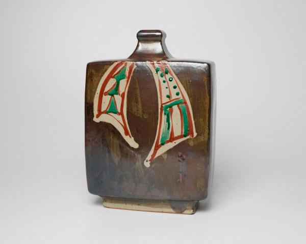Hamada Shoji 濱田庄司, Flat Jar with Persimmon Glaze and Red and Green Enamel, 鐵砂赤絵扁壺
