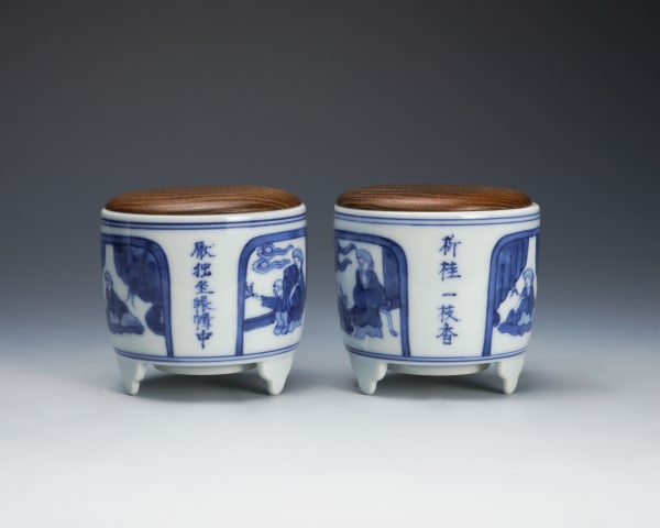 Hachiya Sōyu 蜂谷宗由, Sometsuke incense burner, set of two