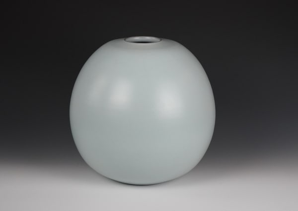 SUZUKI Sansei 鈴木三成, Celadon Jar 青瓷壺