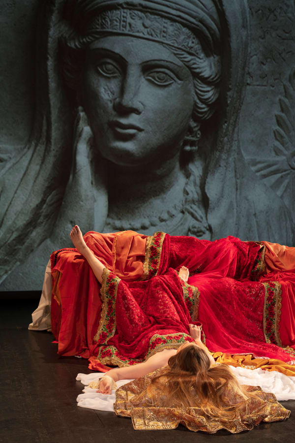 Majida Khattari, Rêverie rouge, 2019