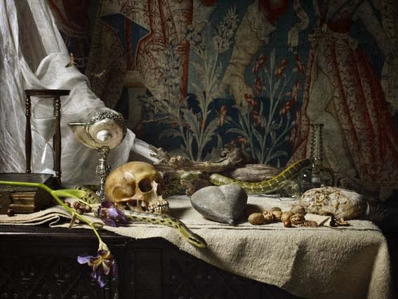 Erwin Olaf, Nature Morte Vanite avec le Coeur de Sieur Lamoral d'Egmont