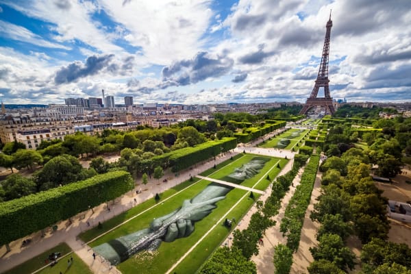 Saype, Beyond Walls, Step 1 : Paris (FRA), 2019