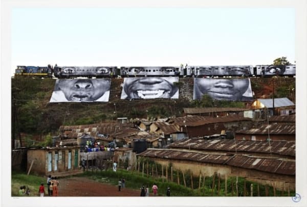 Jr, Women Are Heroes - In Kibera Slum train passage 1, 2010